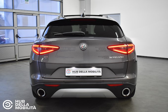 ALFA ROMEO Stelvio 2.2 Turbodiesel 210 CV AT8 Q4 Executive
